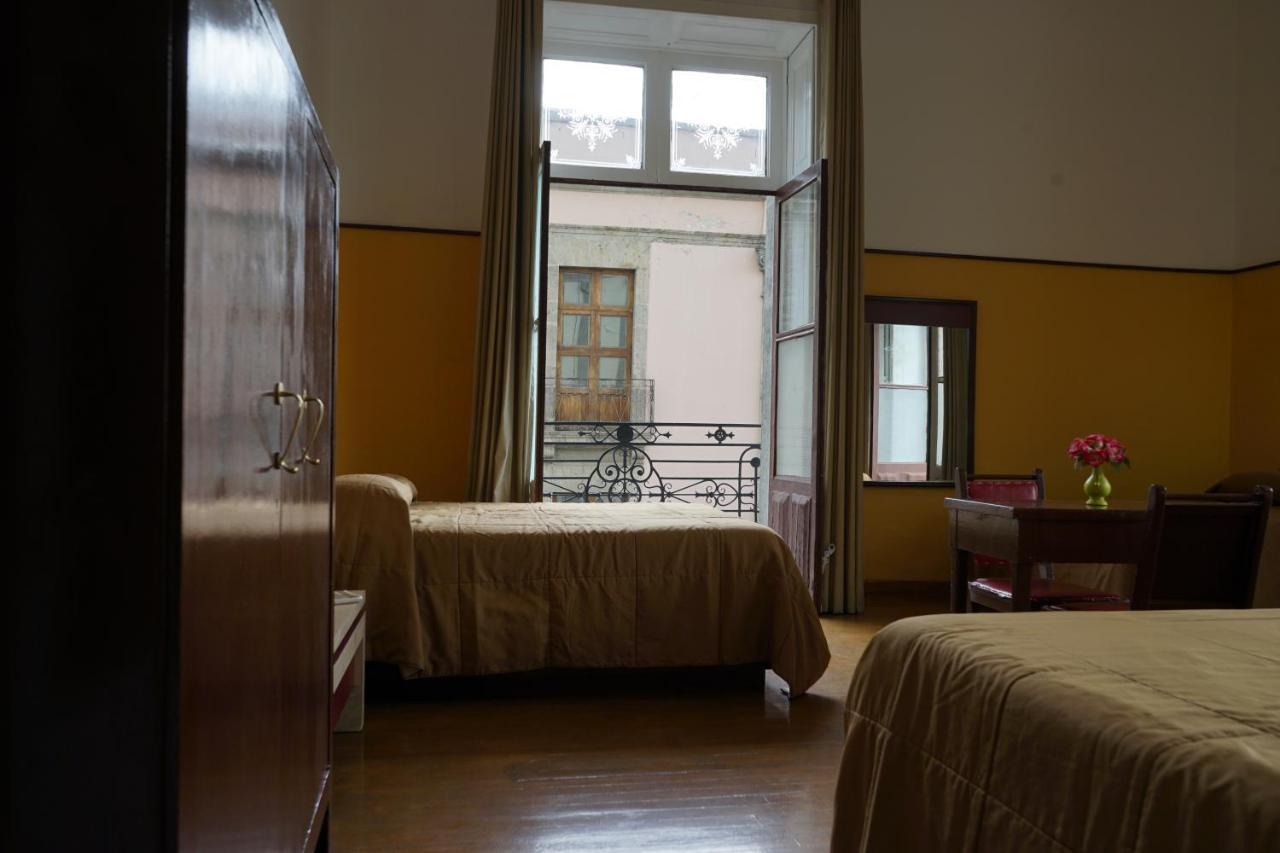 Hotel Isabel Мехико Экстерьер фото