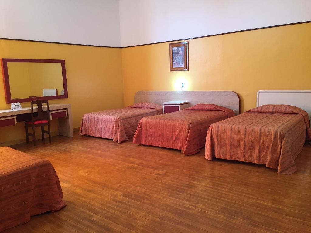 Hotel Isabel Мехико Экстерьер фото